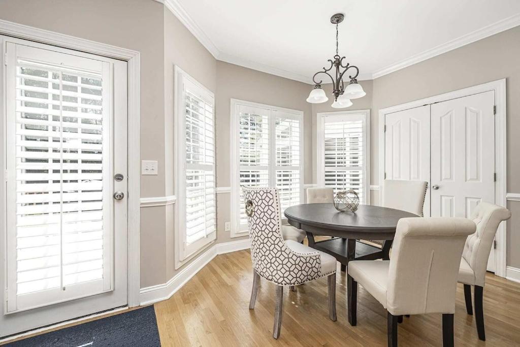 Вилла Mckee Manor- South Clt-Matthews-3000 Sq Ft Шарлотт Экстерьер фото